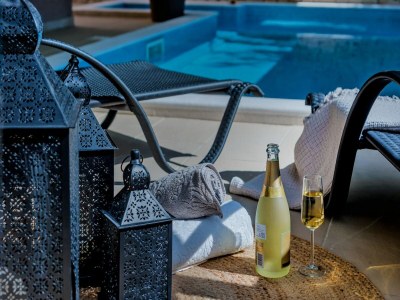 Villa Villa in Žrnovnica mit beheiztem Salzwasserpool - Outdoor photo 16