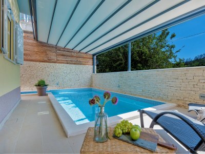 Villa Villa in Žrnovnica mit beheiztem Salzwasserpool - Outdoor photo 18