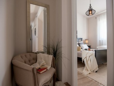 Villa Villa in Žrnovnica mit beheiztem Salzwasserpool - Features photo 22