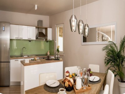 Villa Villa in Žrnovnica mit beheiztem Salzwasserpool - Features photo 27