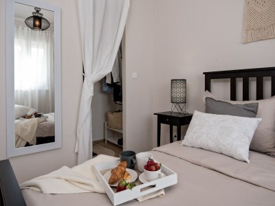 Villa Villa in Žrnovnica mit beheiztem Salzwasserpool - Features photo 44