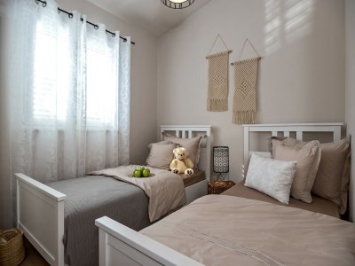 Villa Villa in Žrnovnica mit beheiztem Salzwasserpool - Features photo 45