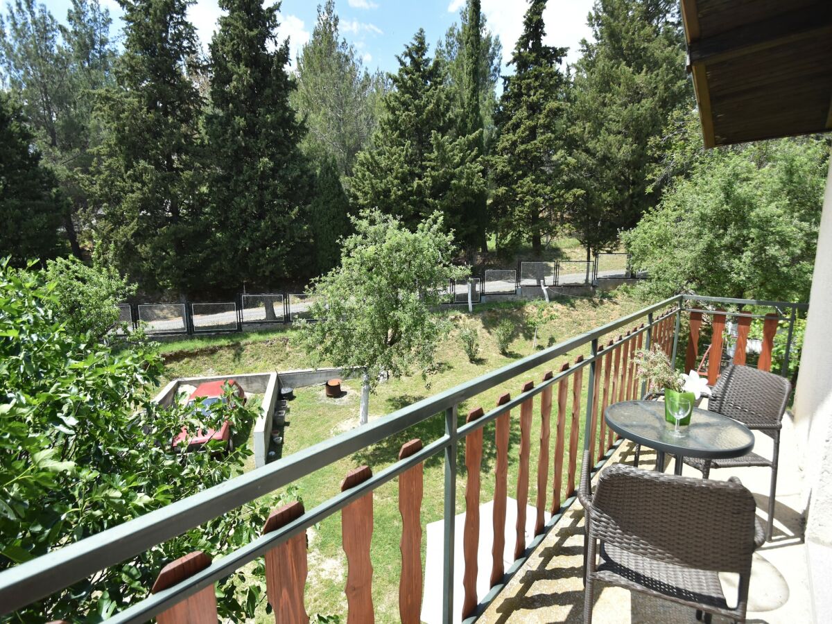 Apartment Apartment in Knin near Knin Fortress - Outdoor photo 2