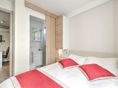 caravan Mobilheim in Banjole am Strand - Features photo 23