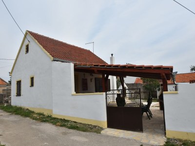Holiday house Holiday Home in Dalmatia near Krka NP in Stankovci - Holiday house