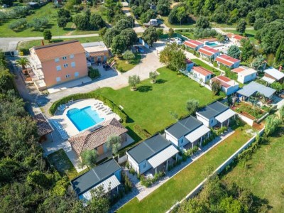 caravan Mobile Home in Banjole with Pool near Beach in Banjole - caravan