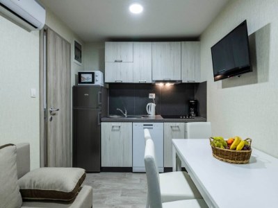 caravan Mobile Home in Banjole with Pool near Beach - Features photo 8