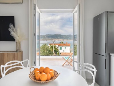 Apartment Modernes Apartment mit Pool und Terrasse - Outdoor photo 7