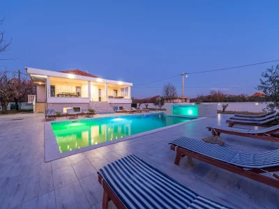 Holiday house Villa in Galovac mit Pool bei Zadar in Galovac - Holiday house