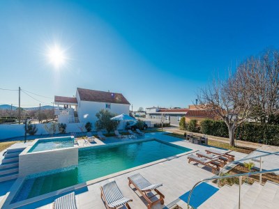 Holiday house Villa in Galovac mit Pool bei Zadar - Outdoor photo 8
