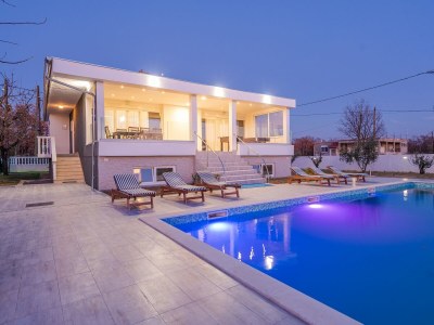Holiday house Villa in Galovac mit Pool bei Zadar - Outdoor photo 10