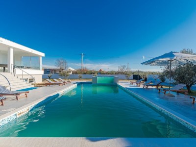 Holiday house Villa in Galovac mit Pool bei Zadar - Outdoor photo 12