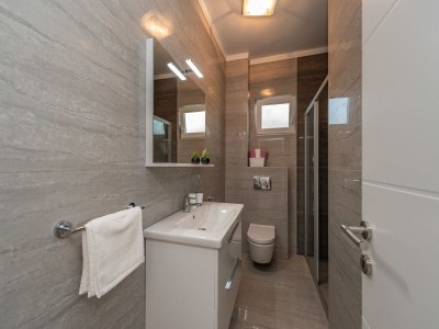 Holiday house Villa in Galovac mit Pool bei Zadar - Features photo 26