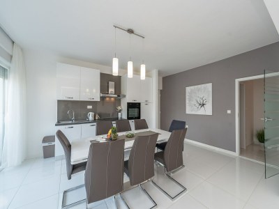 Holiday house Villa in Galovac mit Pool bei Zadar - Features photo 27