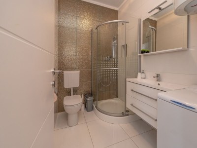 Holiday house Villa in Galovac mit Pool bei Zadar - Features photo 35