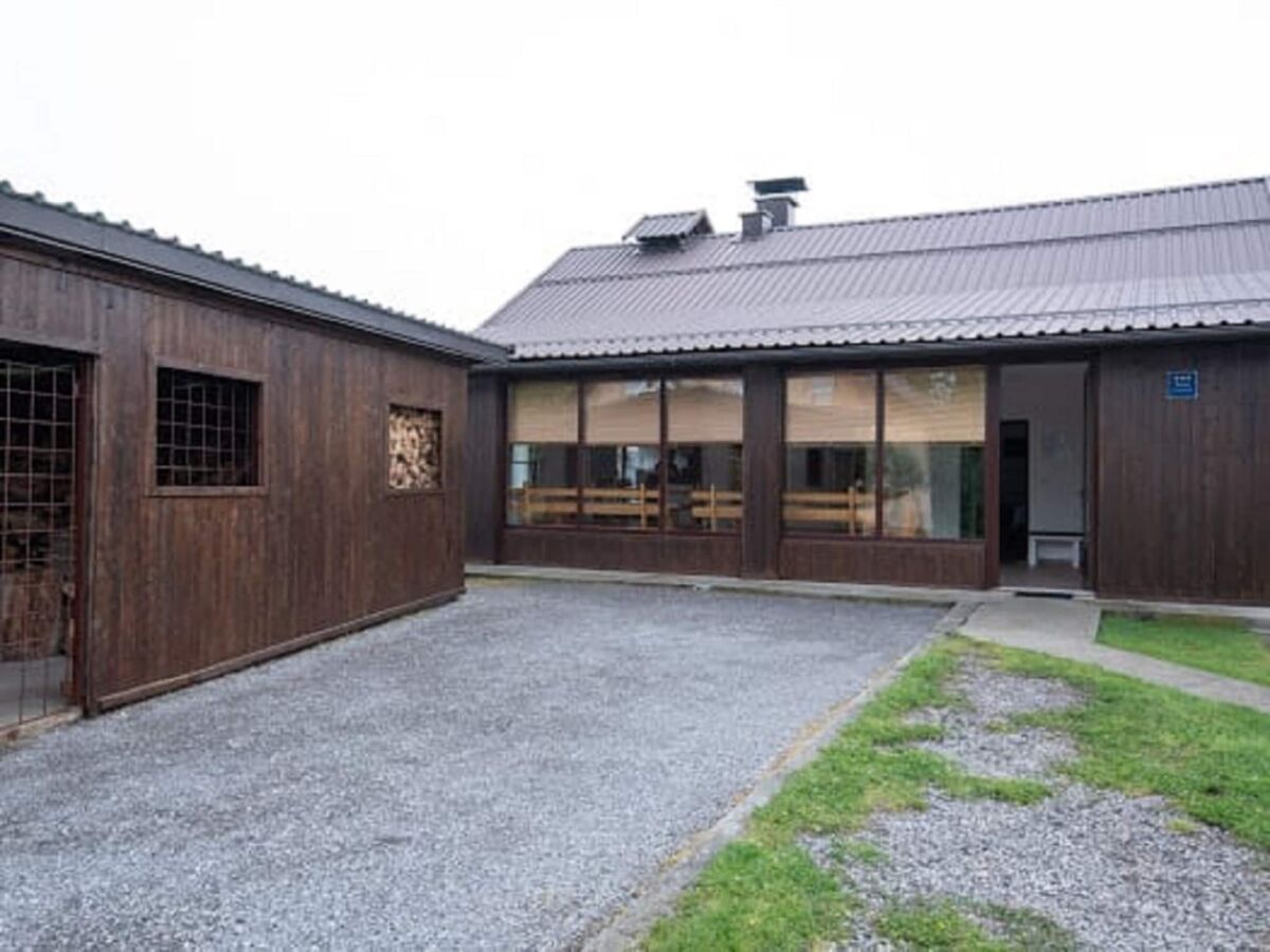 Holiday house Hütte in Lovinac nahe Paklenica Park