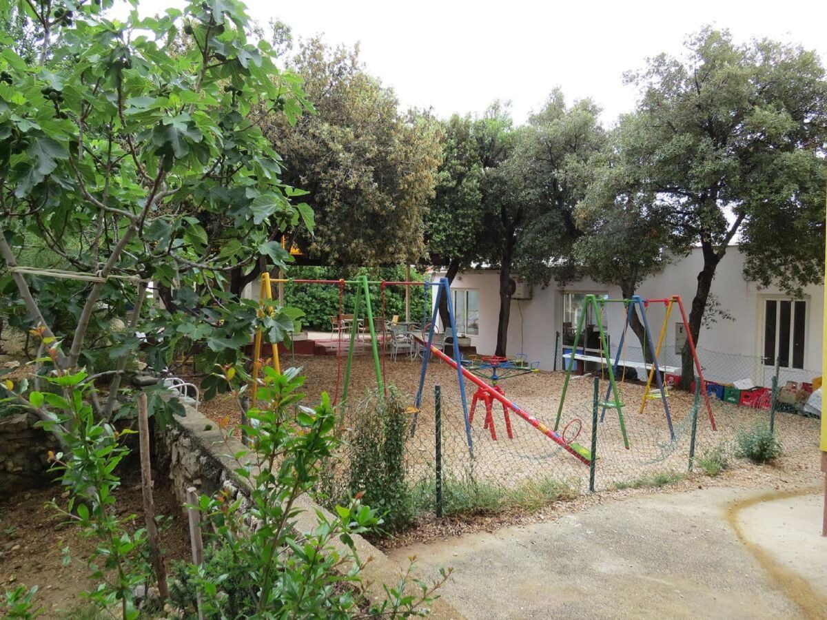 Apartment Seaside Bliss in Mandre - Outdoor photo 3