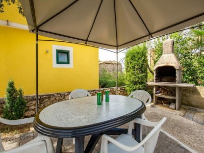 Apartment Seaside Bliss in Mandre - Outdoor photo 4