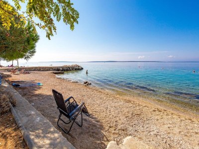 Apartment Seaside Bliss in Mandre - Environment photo 24