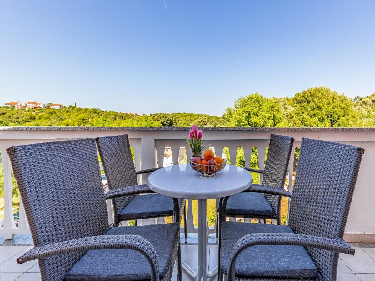 Apartment Apartment in Banjole near Sea Beach - Outdoor photo 3