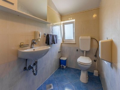 Apartment Apartment in Banjole near Sea Beach - Features photo 12