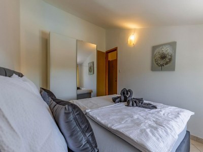 Apartment Apartment in Banjole near Sea Beach - Features photo 15