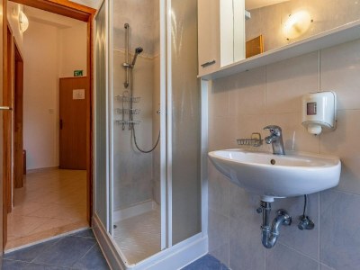 Apartment Apartment in Banjole near Sea Beach - Features photo 18