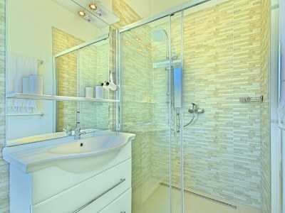 Villa Peaceful Villa in Sveti Lovrec with Swimming Pool - Features photo 14