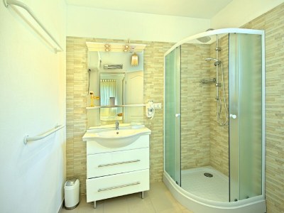 Villa Peaceful Villa in Sveti Lovrec with Swimming Pool - Features photo 23