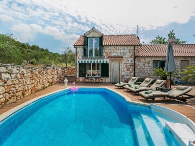 Holiday house Ferienhaus in Marina nahe Stränden in Trogir Area - Holiday house