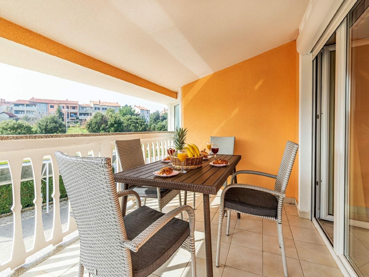 Apartment Banjole Apartment near Beach - Outdoor photo 5