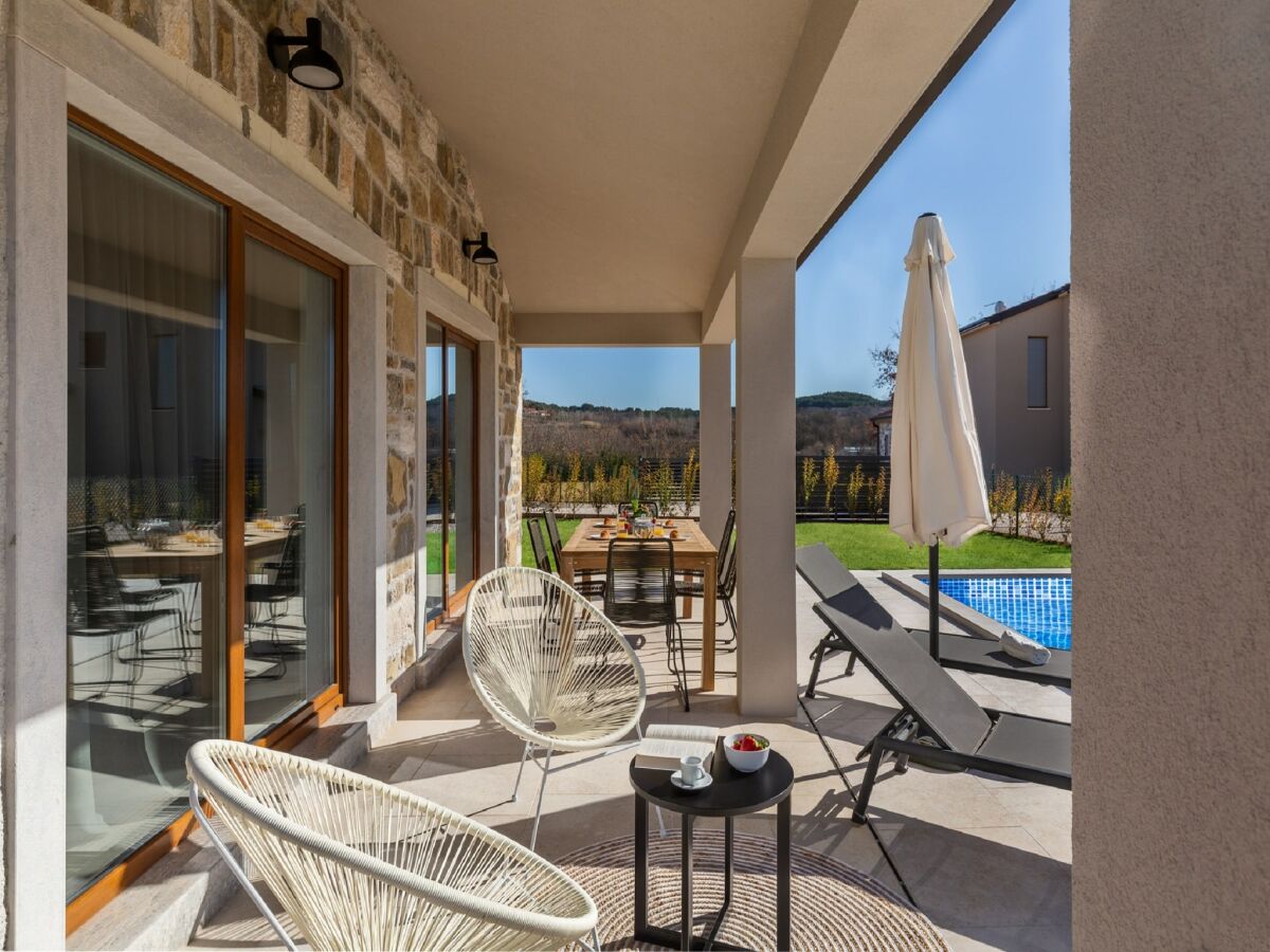 Villa Villa in Motovun mit Pool und Aussicht - Outdoor photo 2