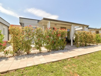 caravan Mobilheim in Banjole nahe Strand in Banjole - caravan