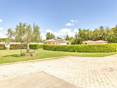 caravan Mobilheim in Banjole nahe Strand - Outdoor photo 5