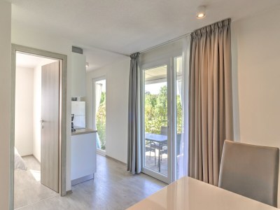 caravan Mobilheim in Banjole nahe Strand - Features photo 27