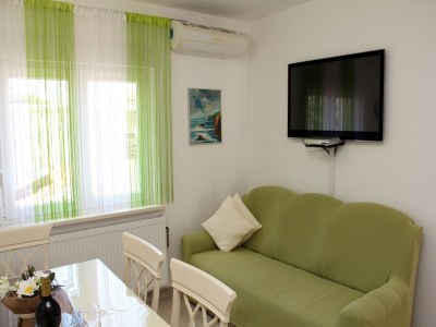 Apartment Apartment with Terrace - Features photo 8