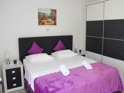 Apartment Apartment with Terrace - Features photo 9