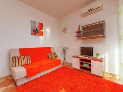 Apartment Apartment in Dramalj by the Seafront - Features photo 12
