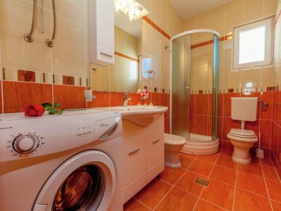 Apartment Apartment in Dramalj by the Seafront - Features photo 16