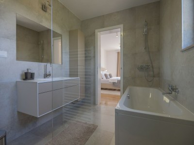 Villa Villa in Kroatien mit Panoramablick - Features photo 25