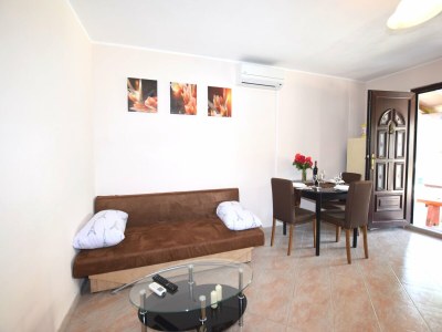 Holiday house Charming Villa with Pool in Zbandaj - Features photo 18