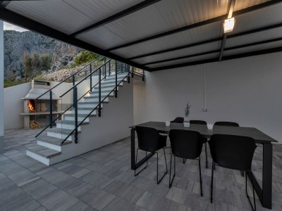 Villa Stunning Villa with Pool - Outdoor photo 12