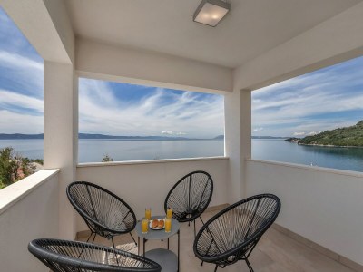 Villa Stunning Villa with Pool - Outdoor photo 13