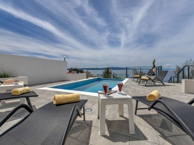 Villa Stunning Villa with Pool - Outdoor photo 19