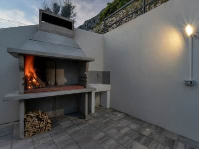 Villa Stunning Villa with Pool - Outdoor photo 40