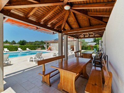 caravan Mobile Home in Banjole near Centinera Beach - Outdoor photo 8