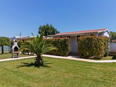 caravan Mobile Home in Banjole near Centinera Beach - Outdoor photo 11