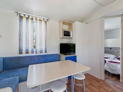 caravan Mobile Home in Banjole near Centinera Beach - Features photo 23