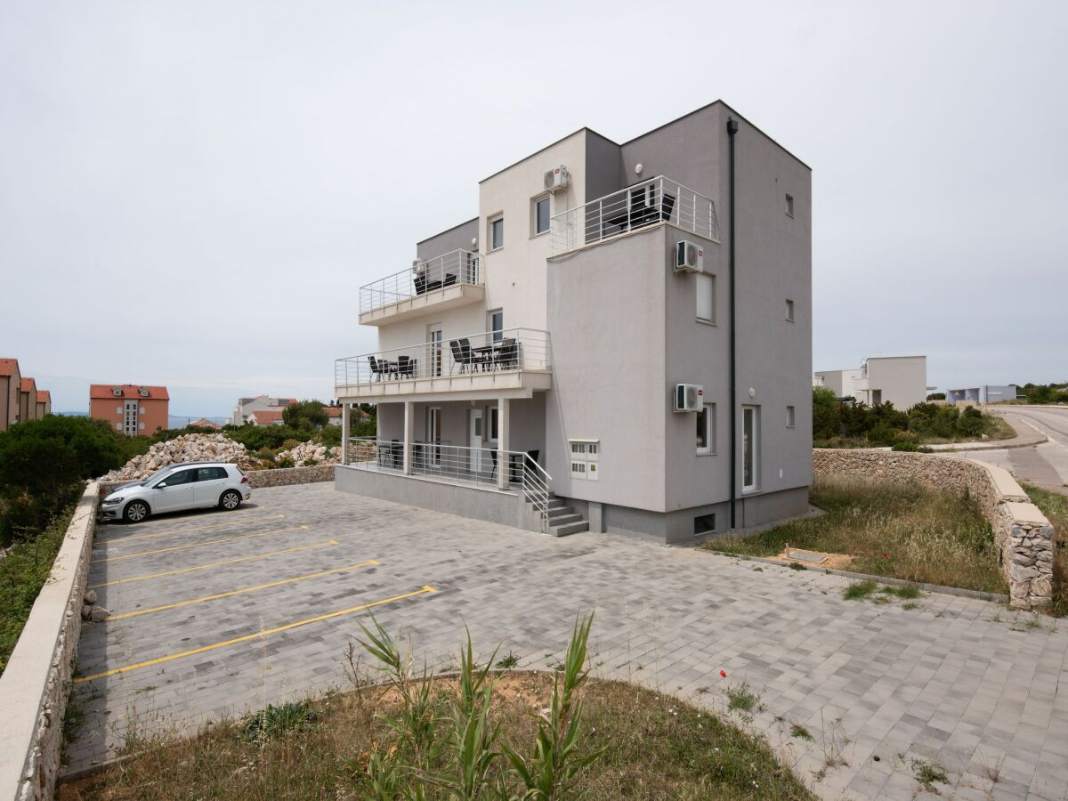 Apartment Apartment on Pag near Seabeach and Town Center - Outdoor photo 3