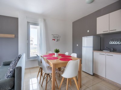 Apartment Apartment on Pag near Seabeach and Town Center - Features photo 10